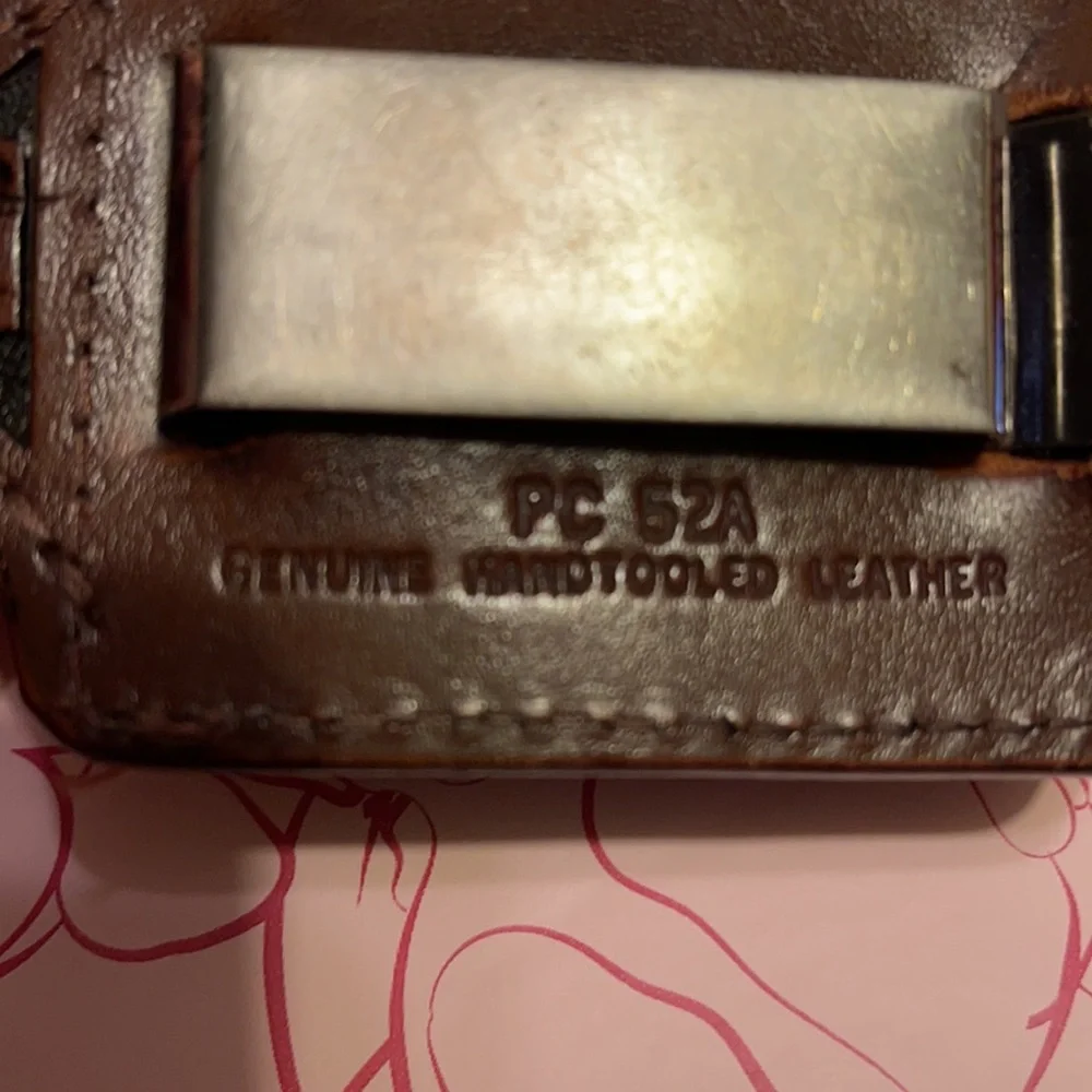 WESTERN HAND TOOLED LEATHER CELL CASE
